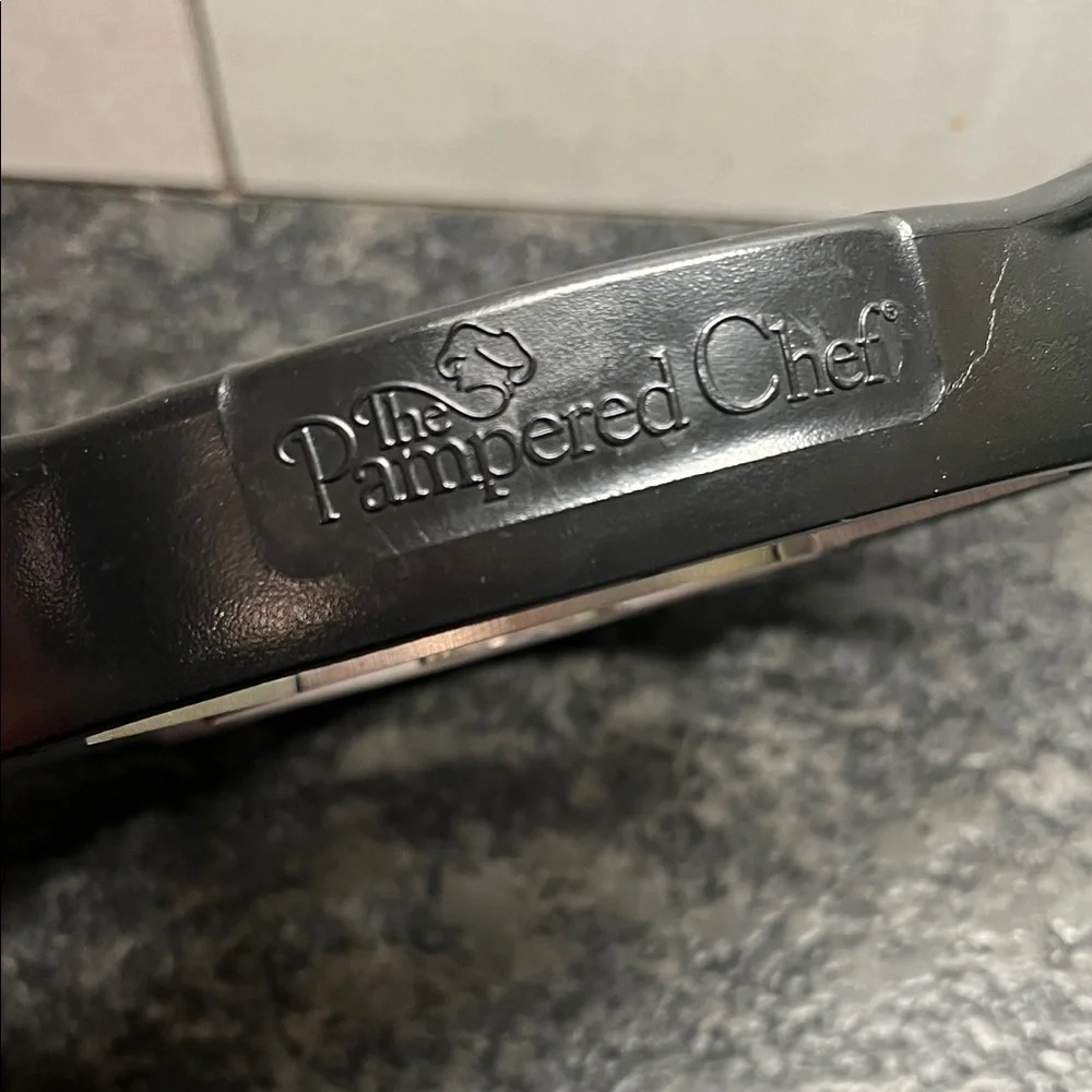 Pampered Chef effortlessly slice